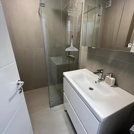 Apartment Escape2ciovo *